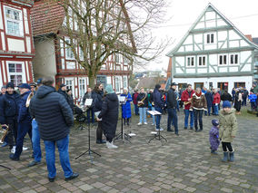 Feier des „Weihnachtsfriedens“ in Naumburg (© Karl-Franz Thiede)